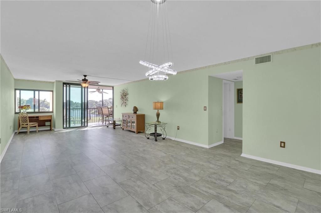 4604 Flagship Dr, Unit 305, Fort Myers, FL 33919 Photo
