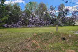 9387 Old Number Six Highway photo 4