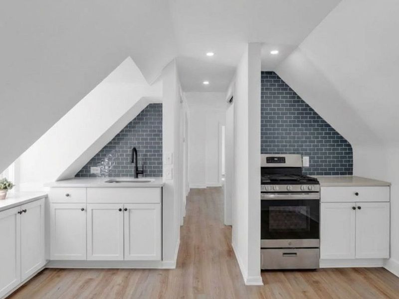 2002 Valentine Avenue, Cleveland, OH 44109 Photo 27