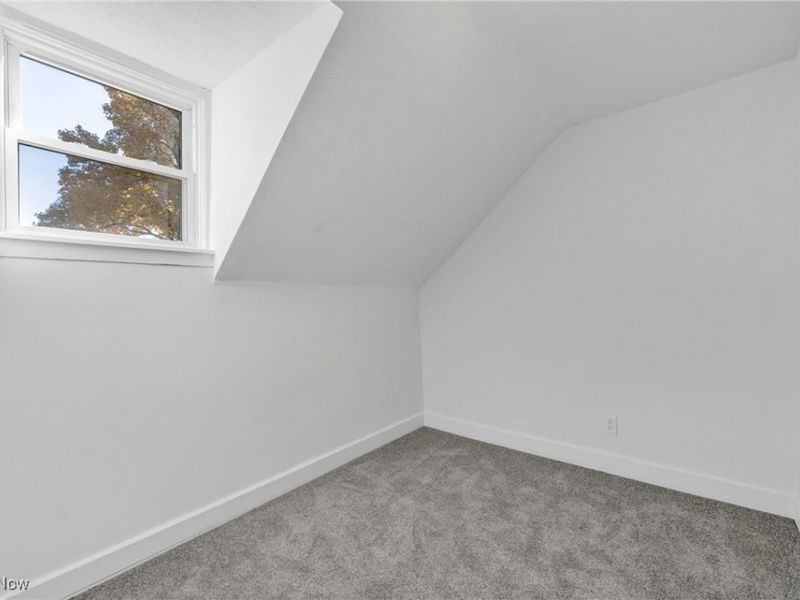 2002 Valentine Avenue, Cleveland, OH 44109 Photo 29