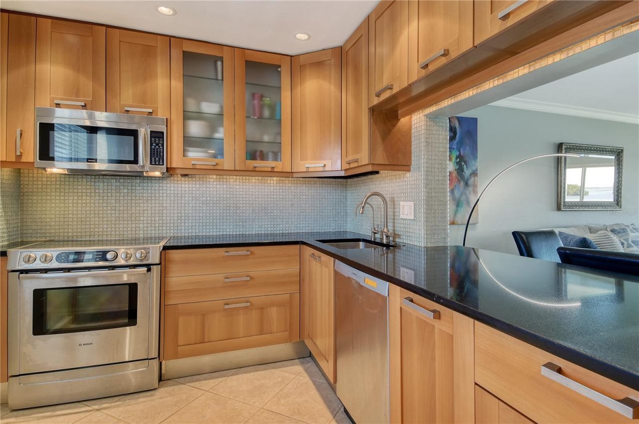 4900 Gulf Of Mexico Drive, Unit 203, Longboat Key, FL 34228 Photo