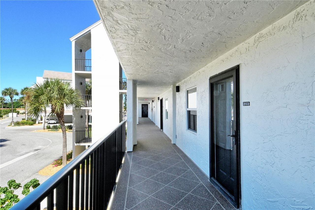 4900 Gulf Of Mexico Drive, Unit 203, Longboat Key, FL 34228 Photo