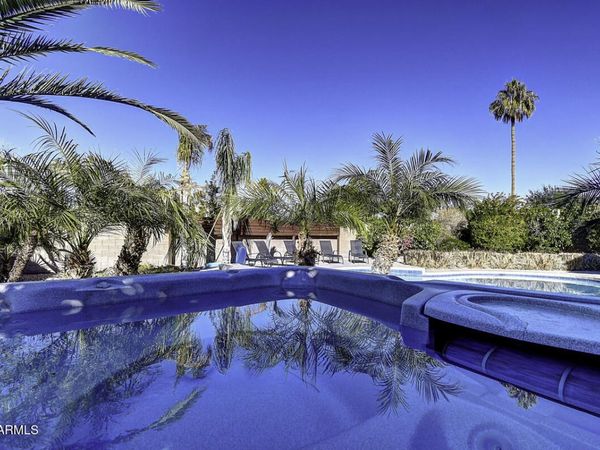 4524 E KELTON Lane, Phoenix, AZ 85032