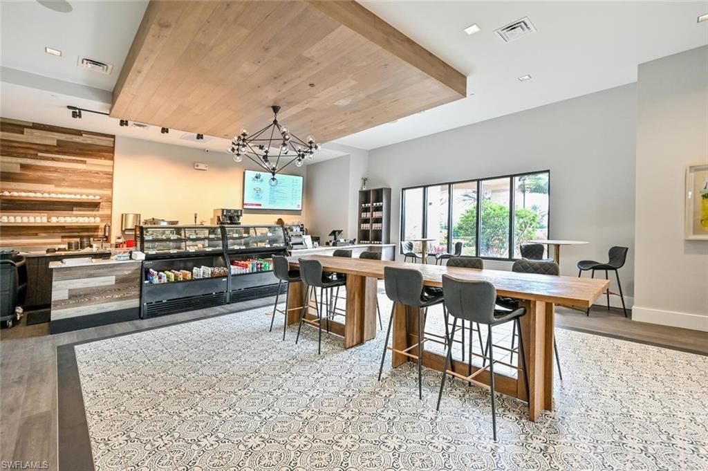 9389 Pocida Ct, Unit 202, Naples, FL 34119 Photo