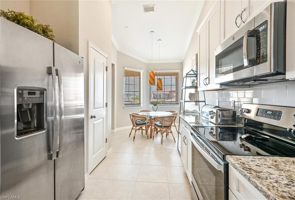 9389 Pocida Ct, Unit 202, Naples, FL 34119 Photo
