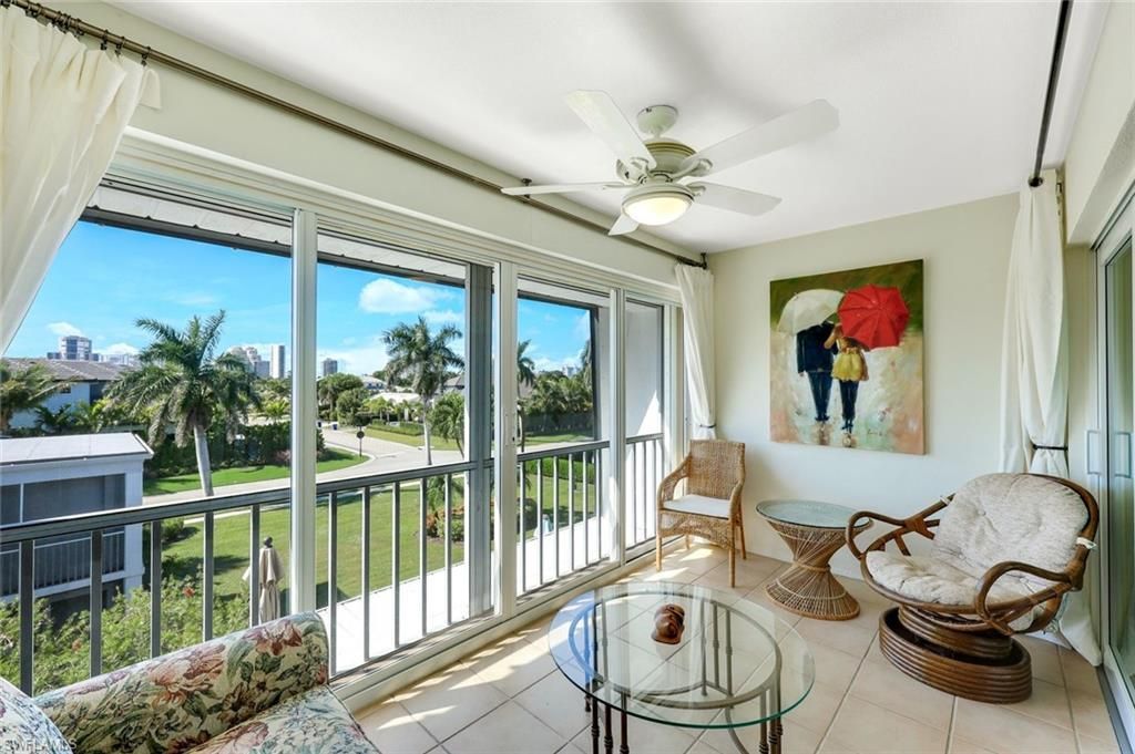 4200 Belair Ln, Unit 302, Naples, FL 34103 Photo