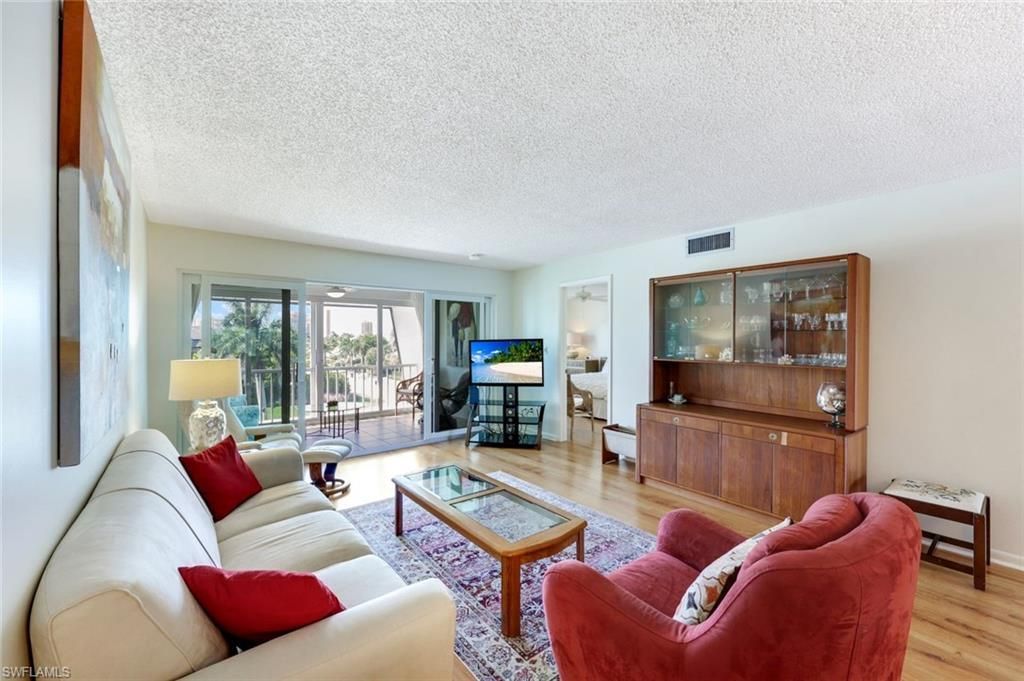 4200 Belair Ln, Unit 302, Naples, FL 34103 Photo