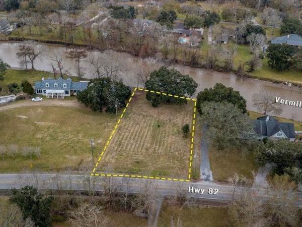 10540 La Hwy 82 , Abbeville, LA 70510