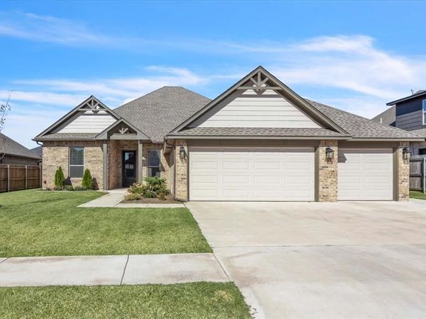 9213 NW 84th Street, Yukon, OK 73099