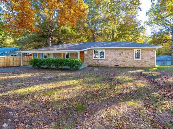 33 Eastwood Dr, Fayetteville, TN 37334