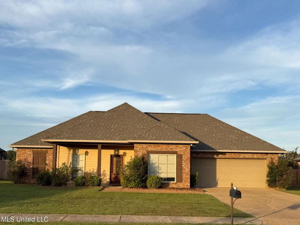 128 Lakeway Drive, Madison, MS 39110