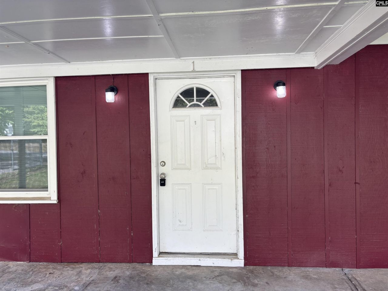 102 Marietta Street  Photo 4