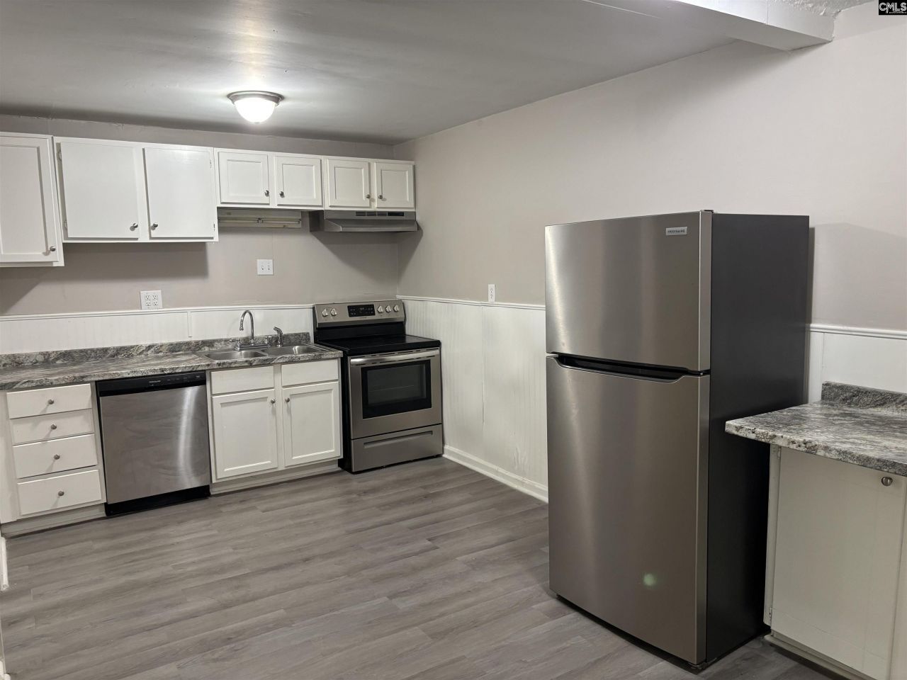 102 Marietta Street  Photo 9