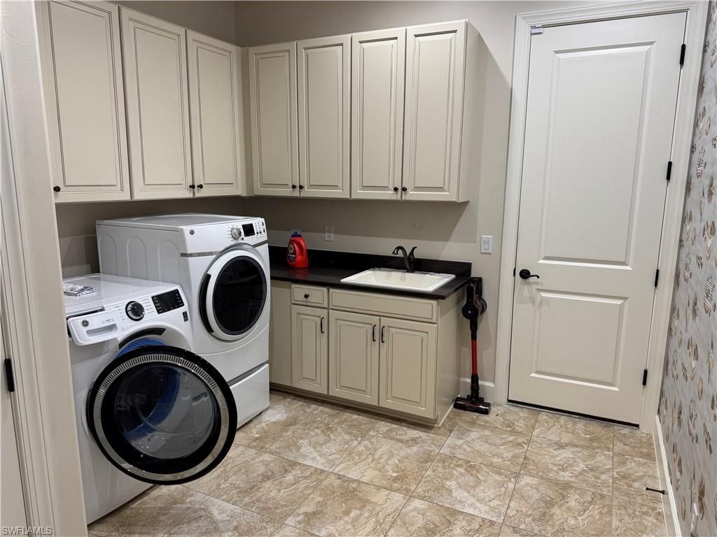 9470 Galliano Ter, Naples, FL 34119 Photo