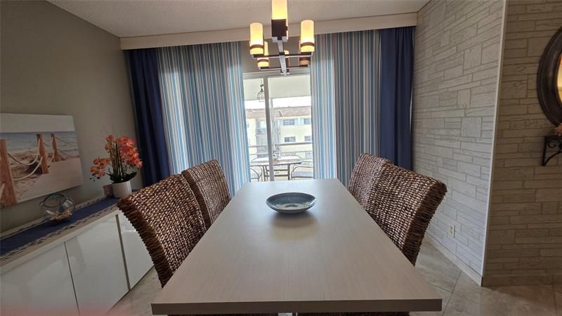 4047 NW 16th Street, Unit 302, Fort Lauderdale, FL 33313 Photo