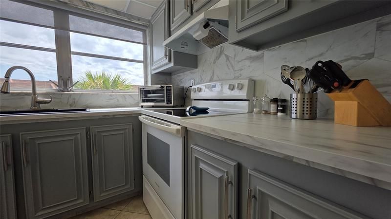 4047 NW 16th Street, Unit 302, Fort Lauderdale, FL 33313 Photo