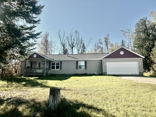 22098 US-23 N Highway, Millersburg, MI 49759