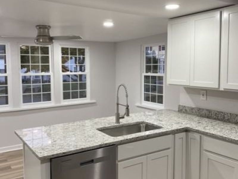 3380 Milverton Road, Shaker Heights, OH 44120 Photo 6