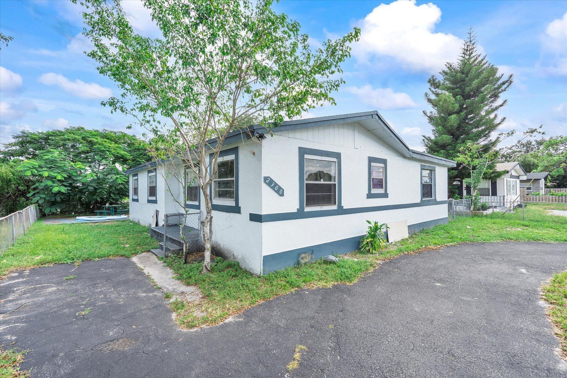 2300 NW 31st Avenue, Fort Lauderdale, FL 33311 Photo