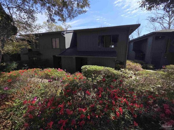 18 Hillbrook Way, Pensacola, FL 32503