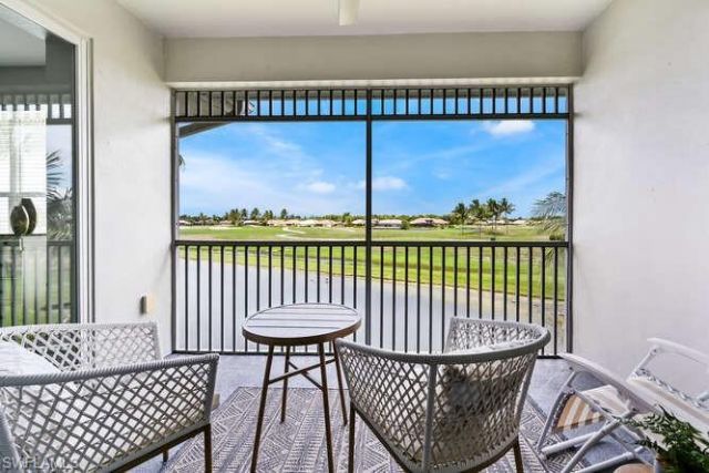 7935 Mahogany Run Ln, Unit 725, Naples, FL 34113 Photo