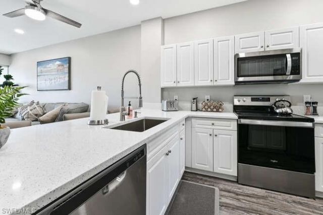 7935 Mahogany Run Ln, Unit 725, Naples, FL 34113 Photo
