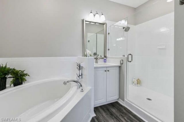 7935 Mahogany Run Ln, Unit 725, Naples, FL 34113 Photo