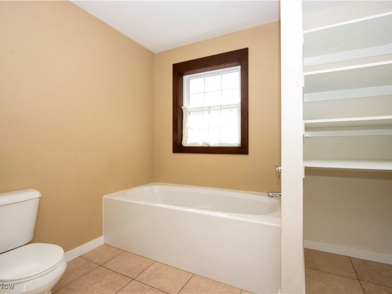 14602 Township Road 469, Lakeville, OH 44638 Photo 18