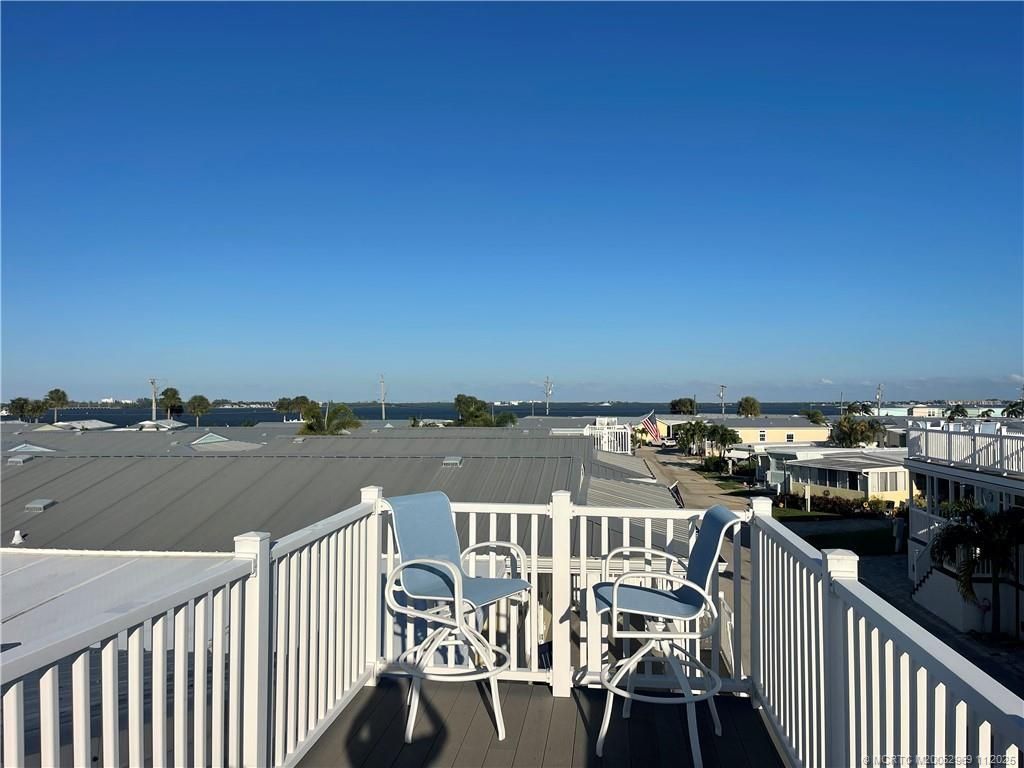 118 NE Bay Drive, Jensen Beach, FL 34957 Photo