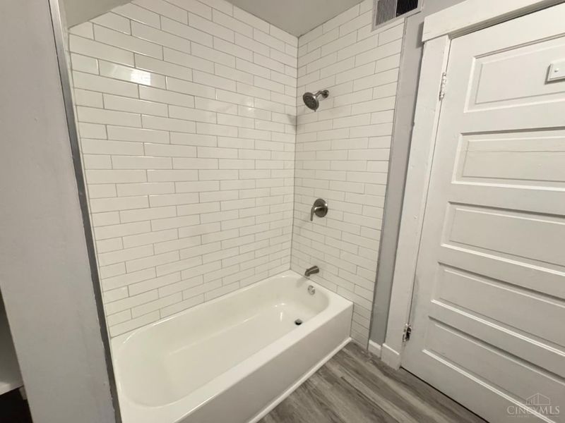 3846 Reading Road, Cincinnati, OH 45229 Photo 16