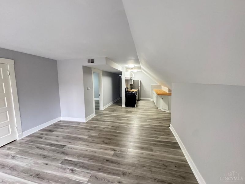 3846 Reading Road, Cincinnati, OH 45229 Photo 8