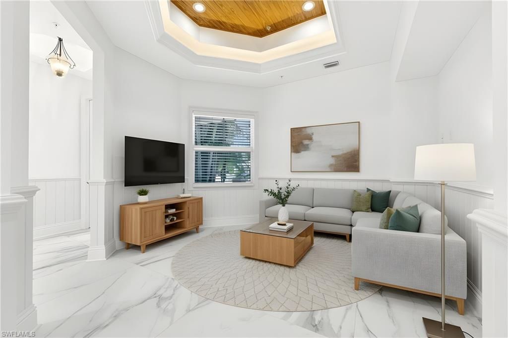 699 Fairway Ter, Naples, FL 34103 Photo