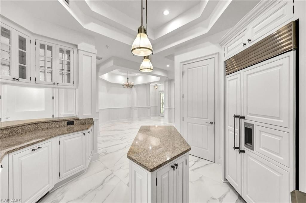 699 Fairway Ter, Naples, FL 34103 Photo