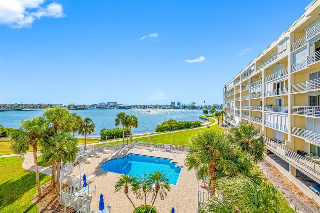7872 Sailboat Key Boulevard S, Unit 306, South Pasadena, FL 33707 Photo