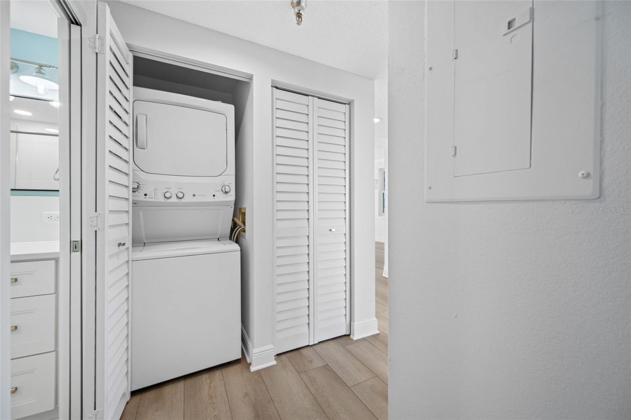 7872 Sailboat Key Boulevard S, Unit 306, South Pasadena, FL 33707 Photo