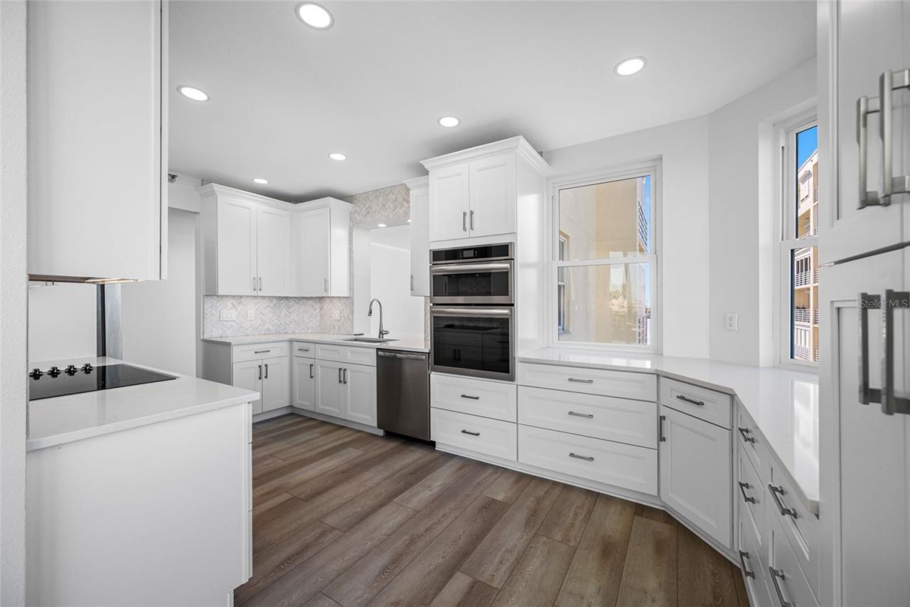 7872 Sailboat Key Boulevard S, Unit 306, South Pasadena, FL 33707 Photo