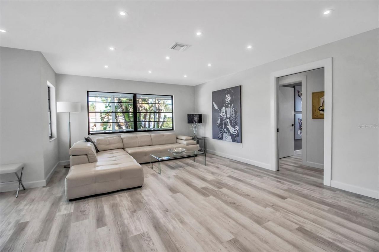 1649 Stanford Lane, Sarasota, FL 34231 Photo