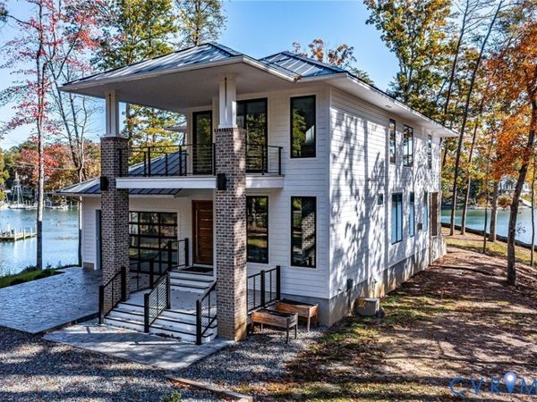 212A Gordon Drive, Weems, VA 22576