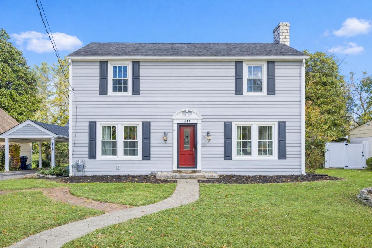 829 W Lexington Avenue, Danville, KY 40422 Main Photo