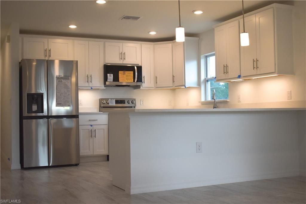 3880 Lora St, Fort Myers, FL 33916 Photo