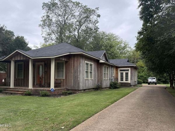 103 Park Avenue, Indianola, MS 38751