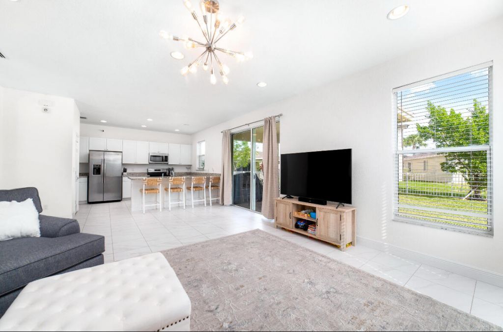 2011 NW Cataluna Circle, Port Saint Lucie, FL 34986 Photo