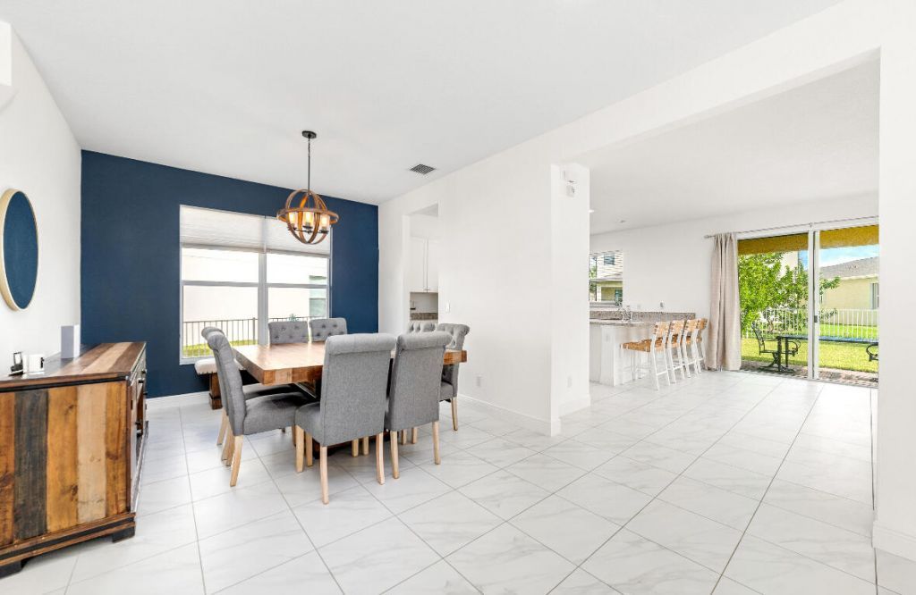 2011 NW Cataluna Circle, Port Saint Lucie, FL 34986 Photo