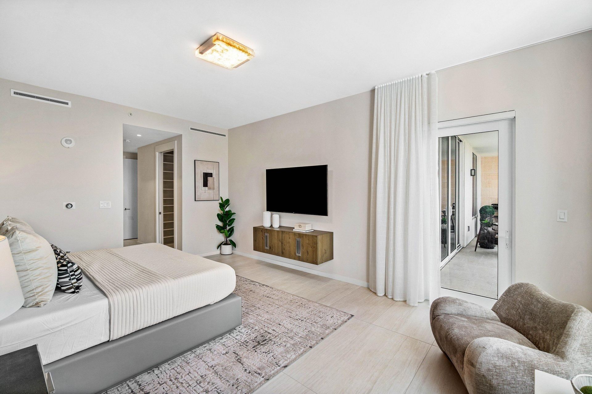 200 SE Mizner Boulevard, Unit 608, Boca Raton, FL 33432 Photo