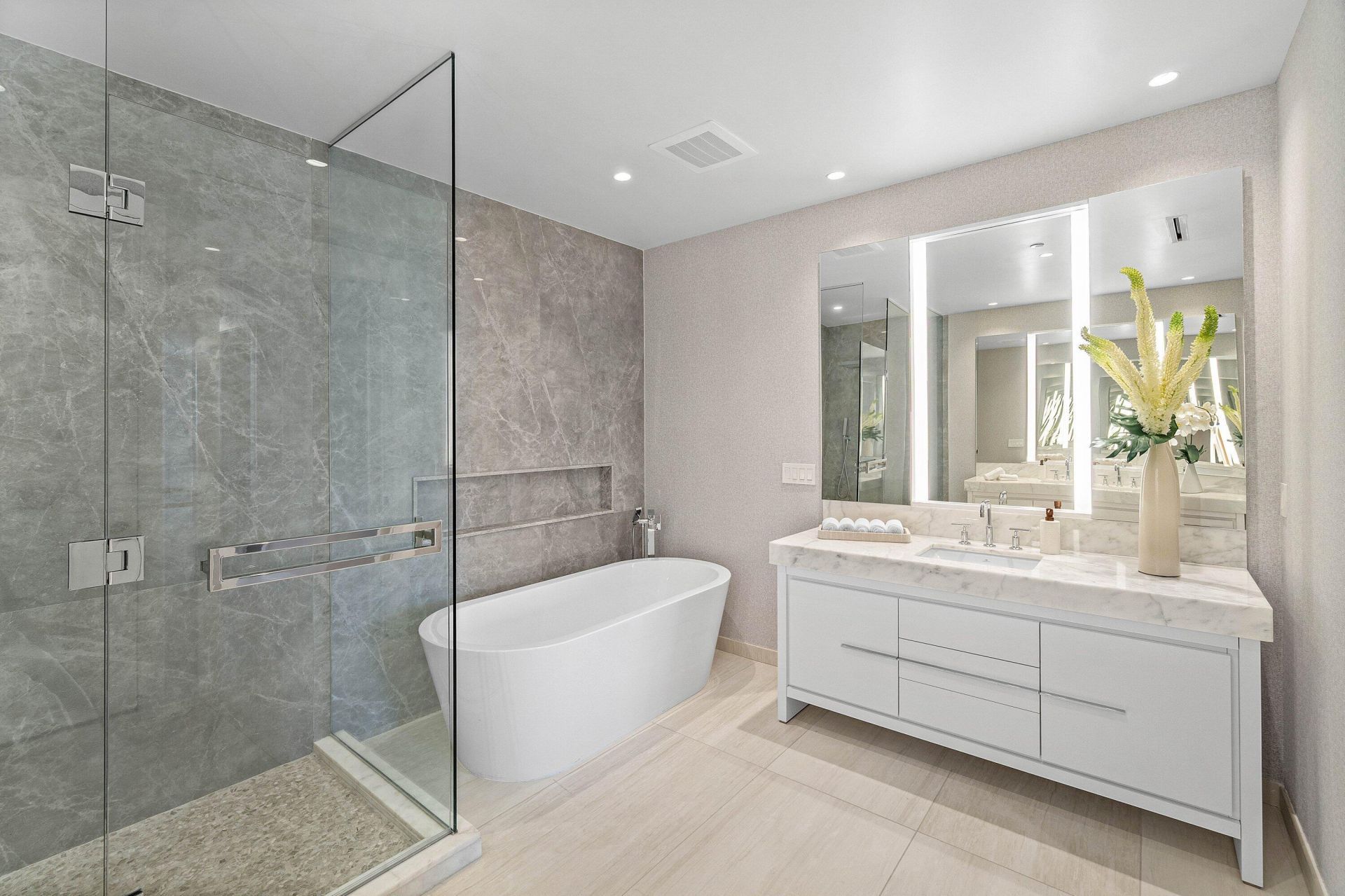 200 SE Mizner Boulevard, Unit 608, Boca Raton, FL 33432 Photo