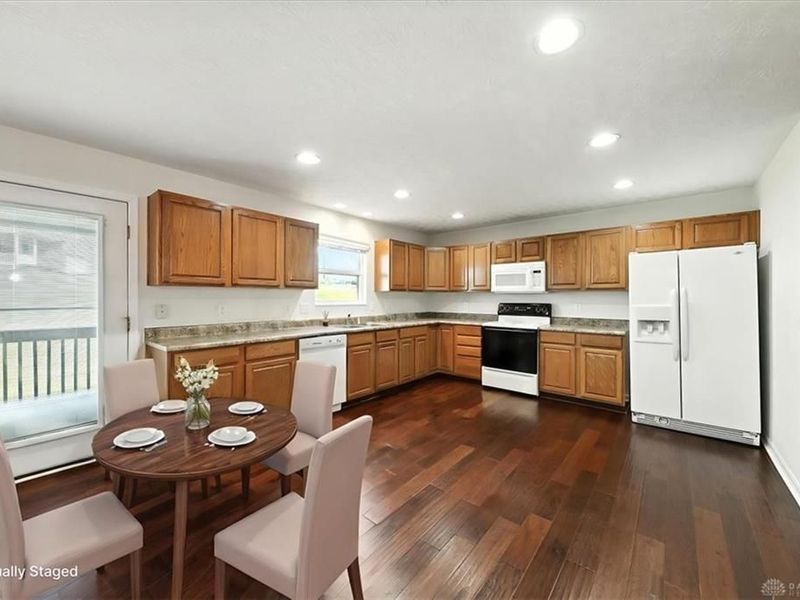 2710 Zoellners Way, Fairfield Township, OH 45011 Photo 3