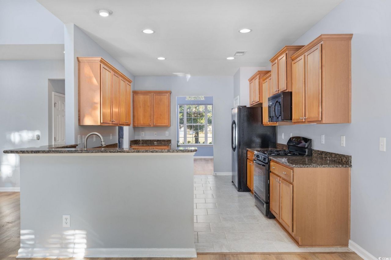 136 Carolina Oaks Dr. Photo 11