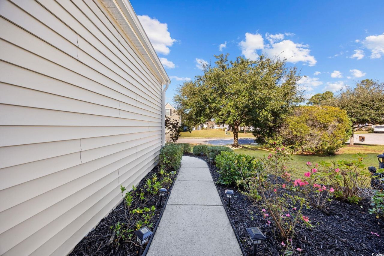 136 Carolina Oaks Dr. Photo 32