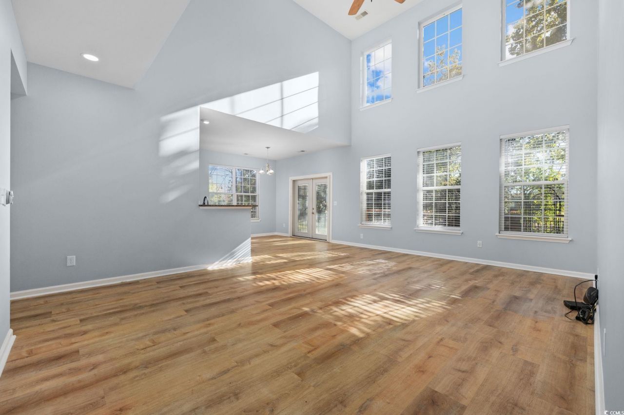 136 Carolina Oaks Dr. Photo 7