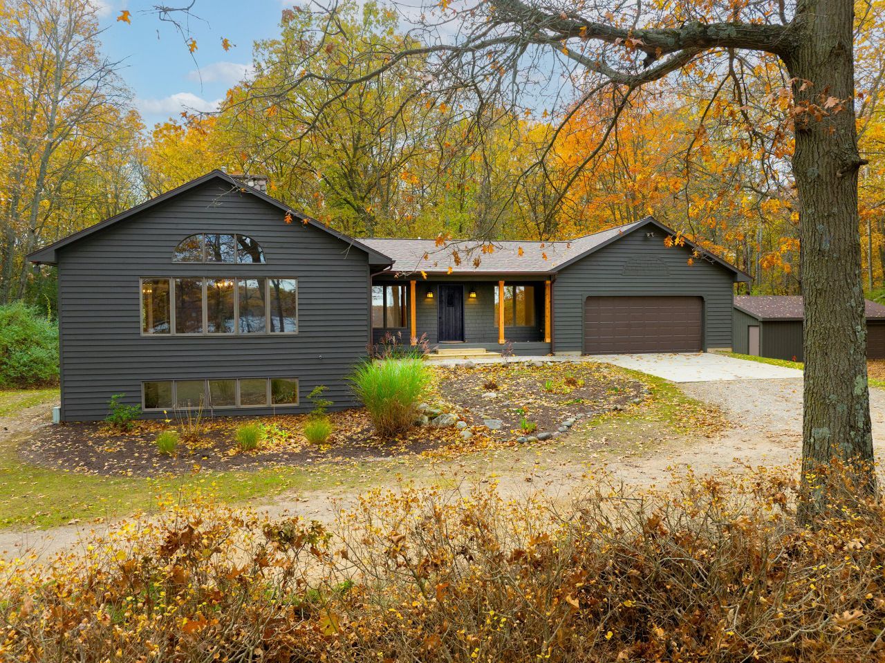 13461 Burroughs Street Ne, Lowell, MI 49331 Main Photo